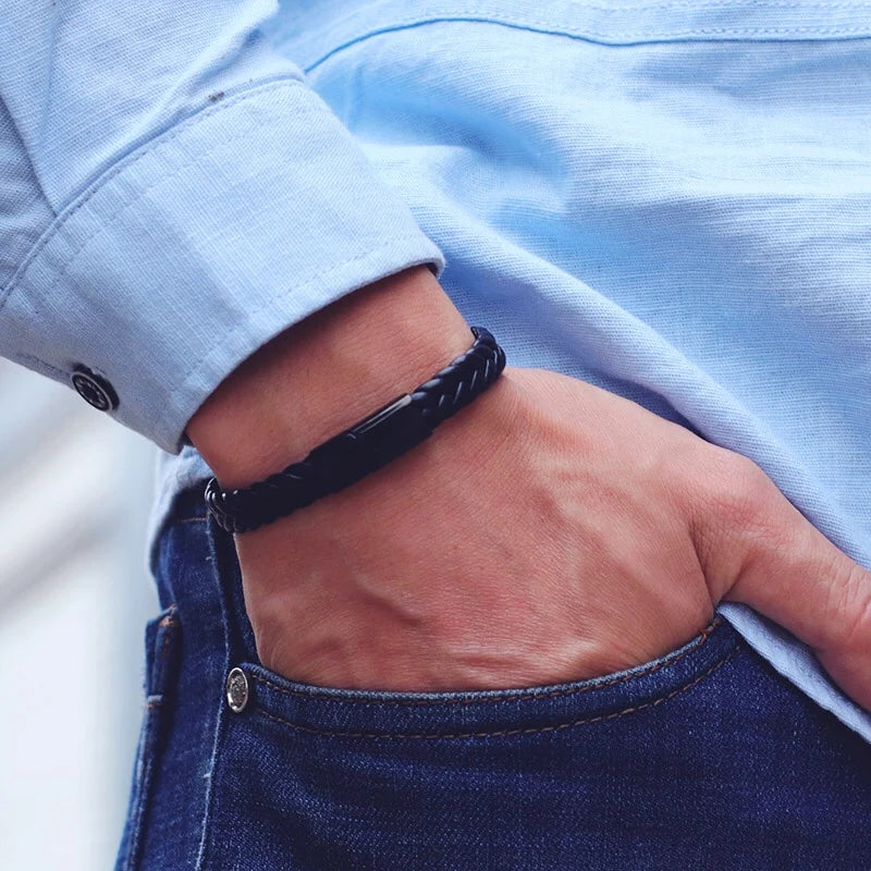 Black Men's Leather Bracelet - 21cm